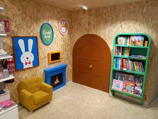 Tienda de productos de primera necesidad y regalos de ILUNION situada en el hospital Niño Jesús